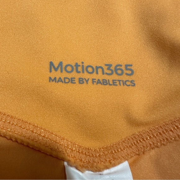 Fabletics size 2X Motion 365 tangerine colored yoga shorts, workout, gym - Picture 5 of 10